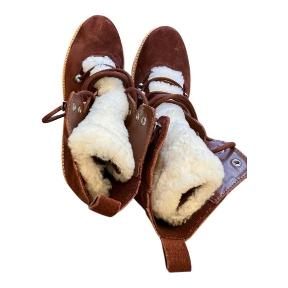 Marc Fisher Izzie Lugsole Ankle Boot Dark Red Suede NWT - Picture 7 of 8